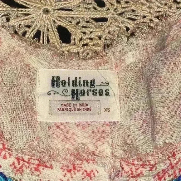 Holding Horses Anthropologie embroidered rayon tunic - Picture 4 of 5
